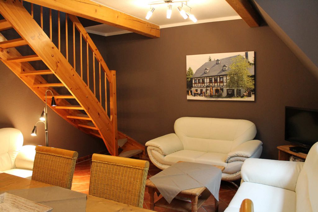 Appartement Keilberg - Wohnbereich mit Treppe